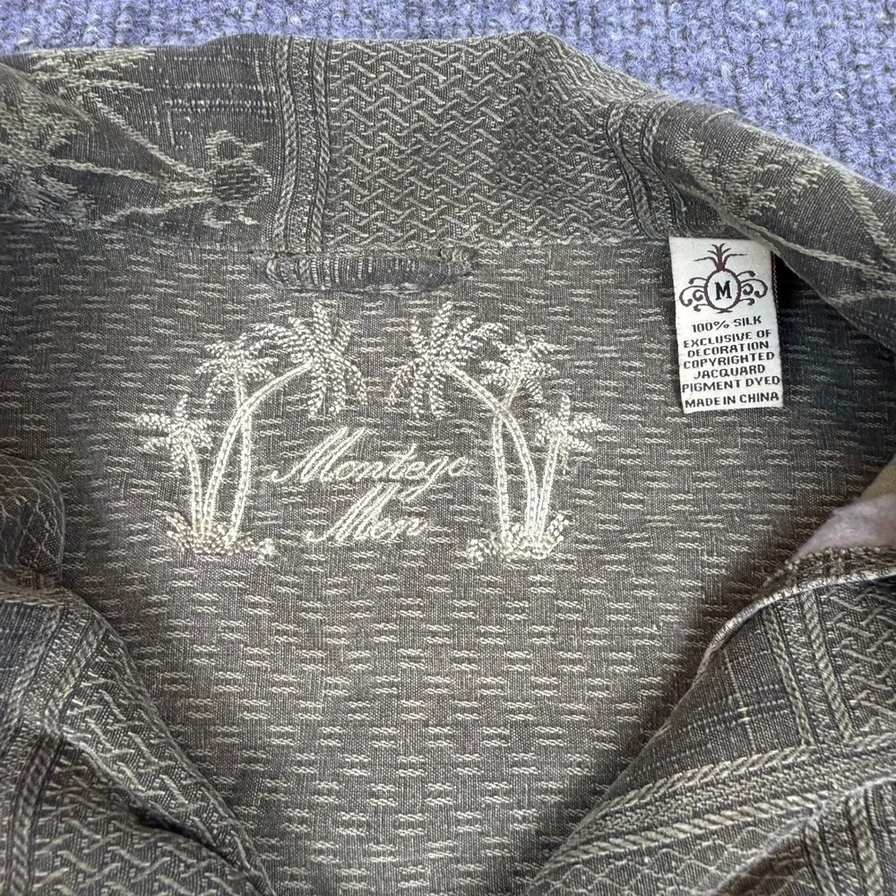 Montego Mon 100% Silk Hawaiian Pineapple Palm Tree Short Sleeve Button Up Shirt